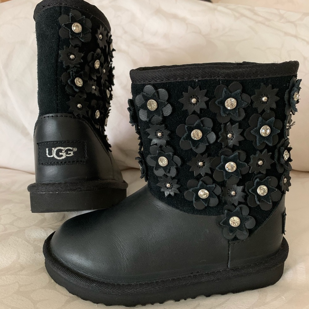 UGG Petal Sparkle Short Boots Toddler Girls 12